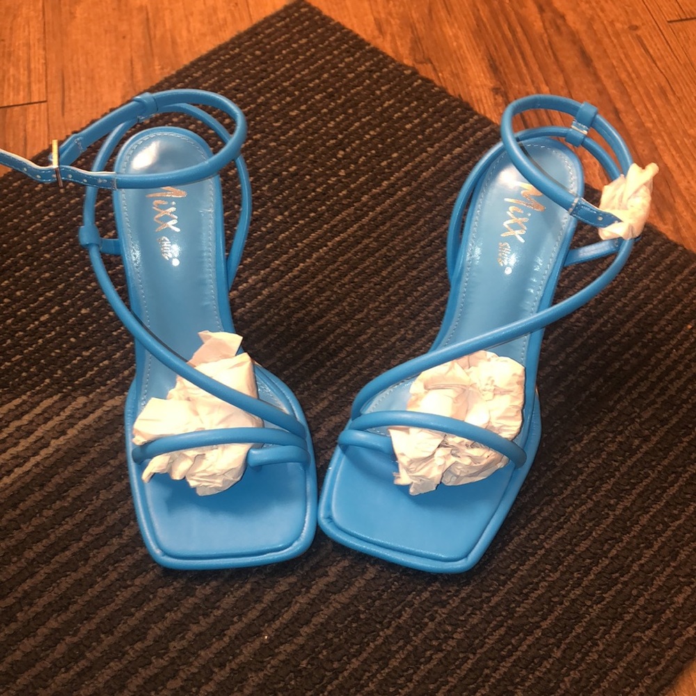 Mixx Shuz Caribbean Square Toe Puffer Wrap Heel